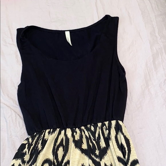 Stretchy maxi dress - Picture 2 of 2